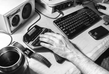 吕迪格膝盖顶人动作引争议，科贝：这是今年最野蛮的犯规之一